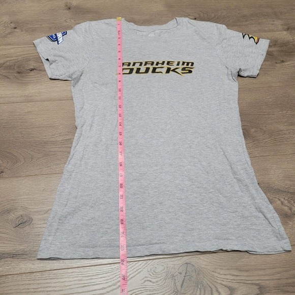 Anaheim Ducks NHL T Shirt Womens Medium Gray Short Sleeve Crew Neck - Picture 5 of 6